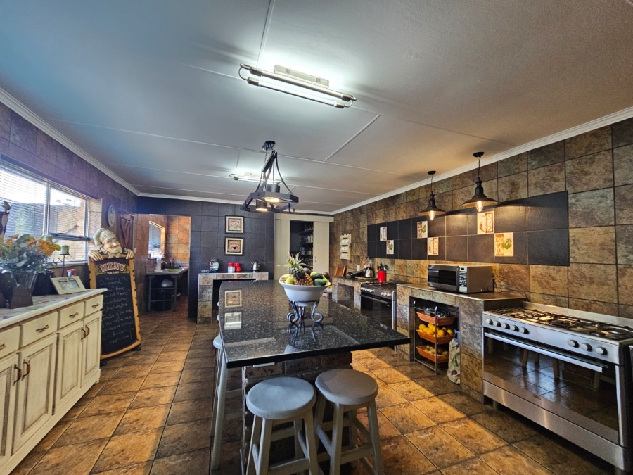 5 Bedroom Property for Sale in Vaalpark Free State